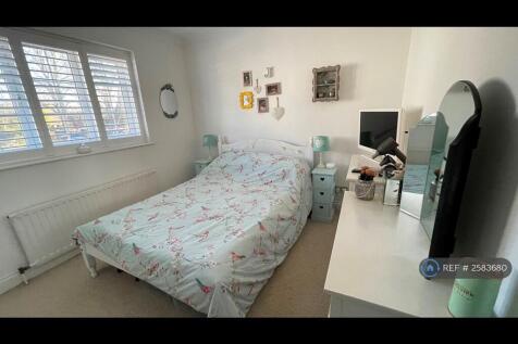 2nd Bedroom