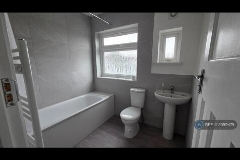 Upstairs Bathroom