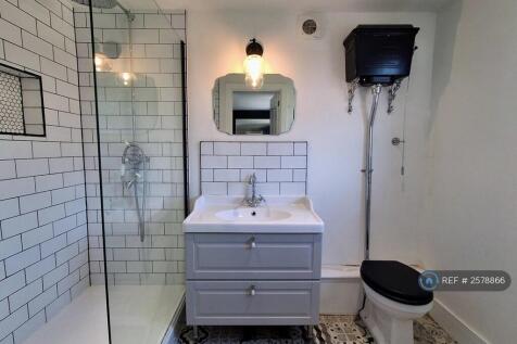 En-Suite 1