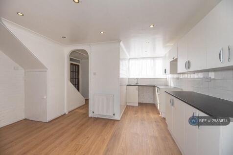 Kitchen / Dining 