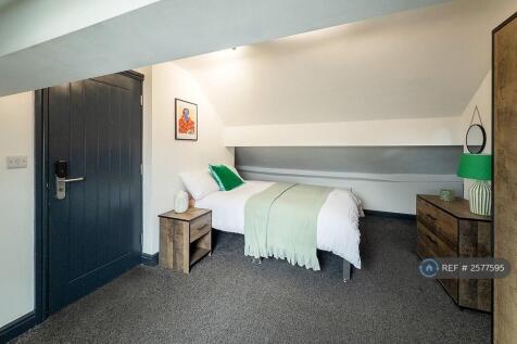 Room 13 