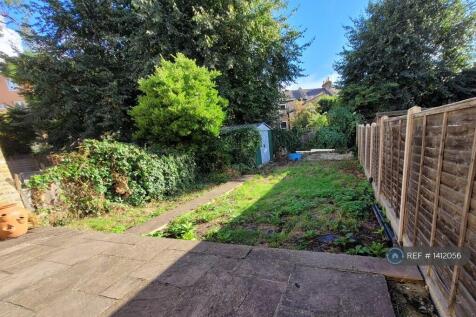 Massive South Facing Sunny Garden
