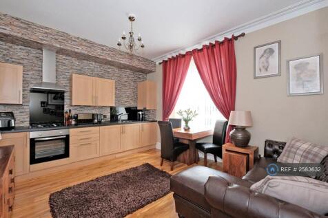 Lounge / Kitchen 01