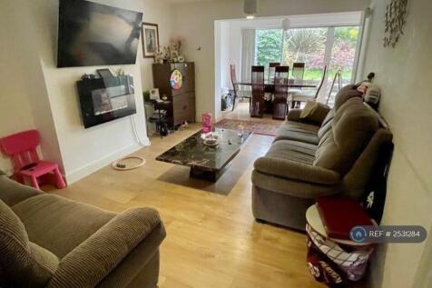 Shared Living Room 