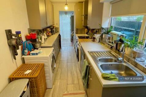 Shared Kitchen 