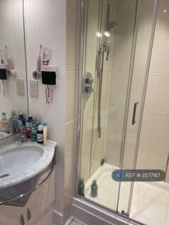 Ensuite Room 1