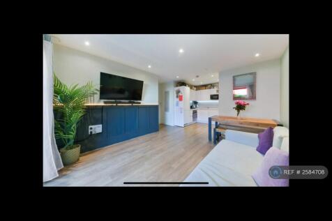 Kitchen / Lounge