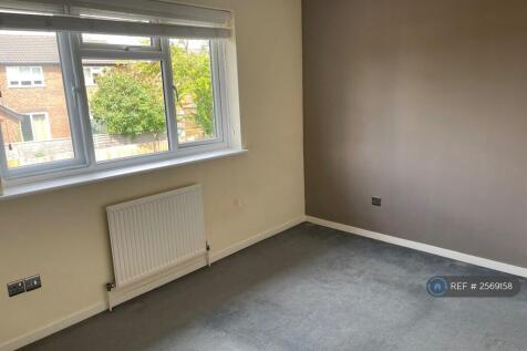 Main Double Bedroom