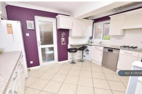 Spacious Kitchen With Breakfast Bar