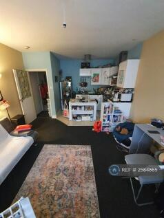 Open Plan Lounge/Kitchen