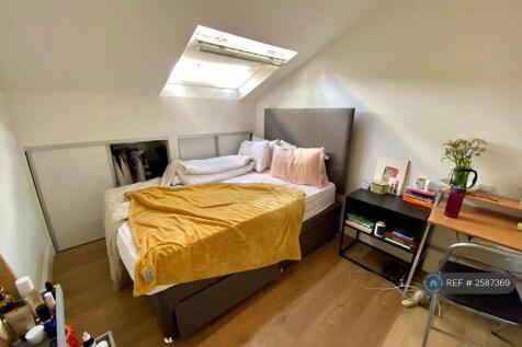 Upper Bedroom