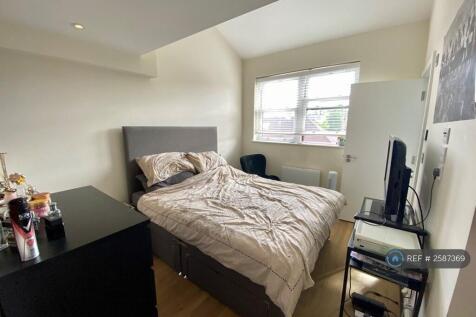 Lower Bedroom