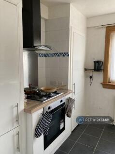 Oven, Gas Cooker And Extractor Fan