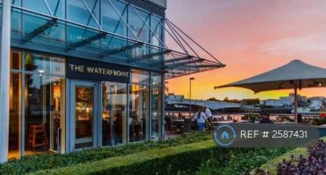 Waterfront Pub