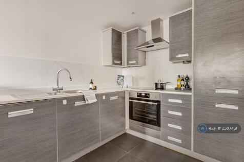 Open Plan Kitchen (Recently Refurbished)