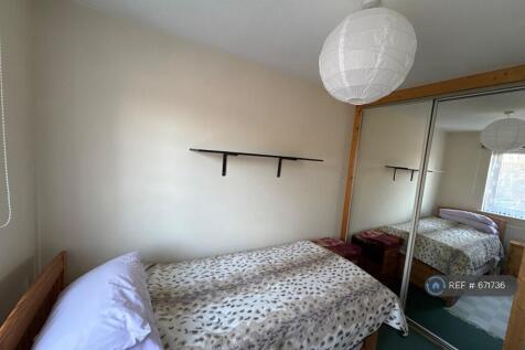 Front Bedroom, Up And Under Bed, Mirror Wardrobe 