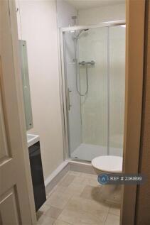 Private Shower Room/Toilet