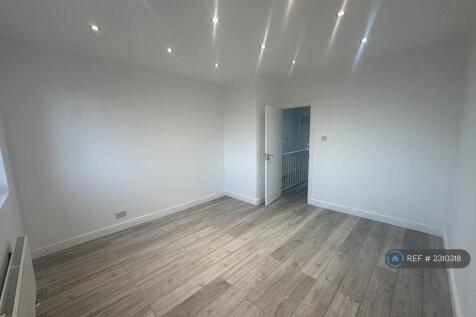 Master Bedroom Angle 1