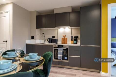 Kitchen/Dining Area