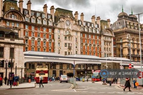 Victoria Tube And Train St 