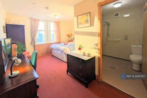 Room 15 Available 15 Sept