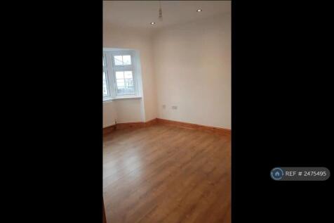 Upstairs Front Bedroom 