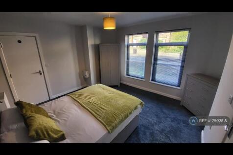 Room 1 - Available