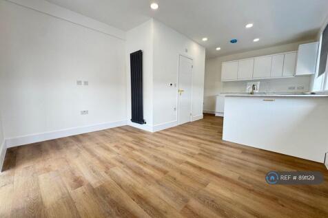 Flat 15 - £1075