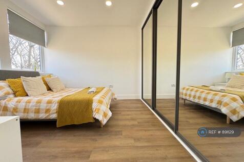 Flat 19 - £1100