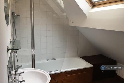 2nd Floor Bathroom 