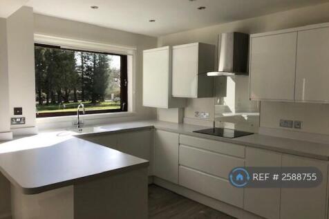 Kitchen &amp; Breakfast Bar