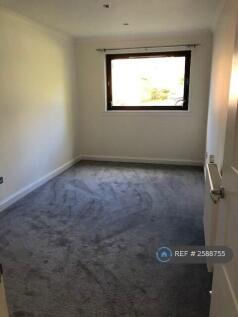 Bedroom 2 (Twin/Double)