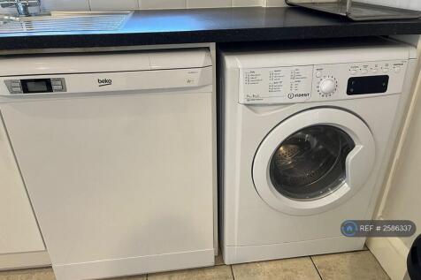Kitchen - Washer-Drier And Dishwasher