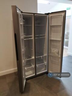 New Huge American Double Fridge Freezer