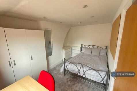 Available To Students Bedroom 4 Updated 27 August
