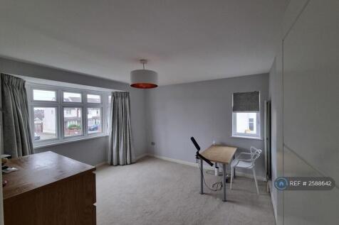 First Floor Front Bedroom 