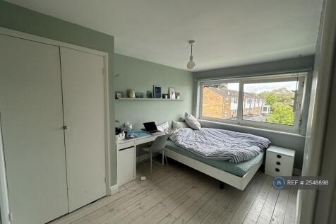 Double Bedroom, 2nd Floor