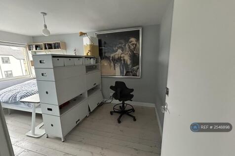Office Space, Bedroom 2nd Floor
