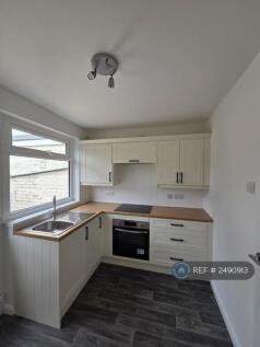Modern l Shaped Kitchen