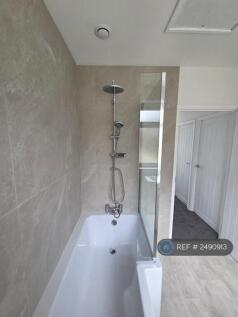 Stylish Modern Bathroom