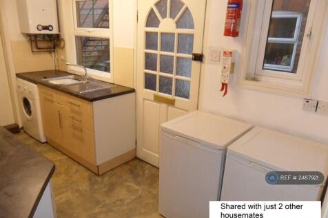 Kitchen With Lots Of Space
