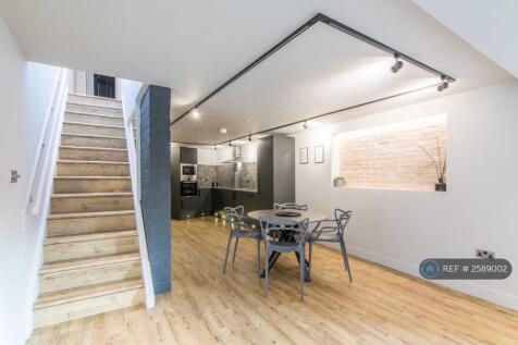 Apartment 2 Dining / Kitchen 