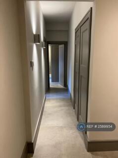 Hallway/Corridor