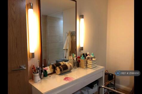 Vanity Ensuite