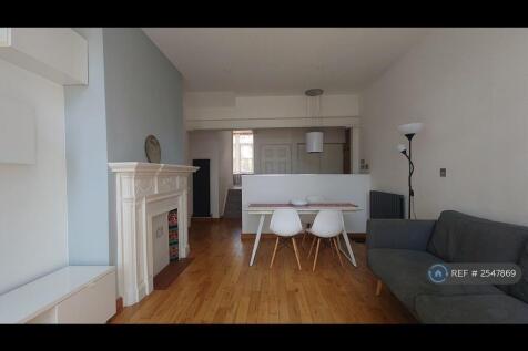 Living Room/Kitchen Open Space