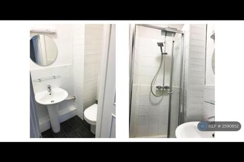 2nd Floor Large Double Ensuite (Front)
