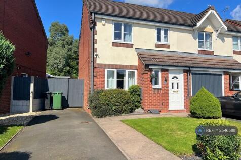 Front Of House With Drive