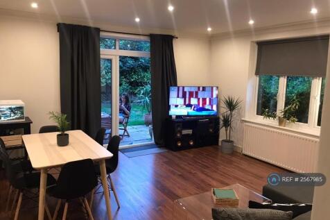 Lounge/Dining 