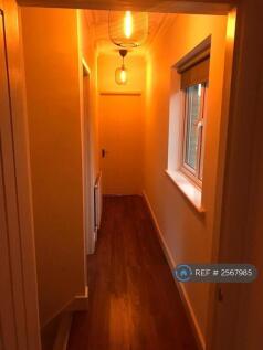Upstairs Landinv