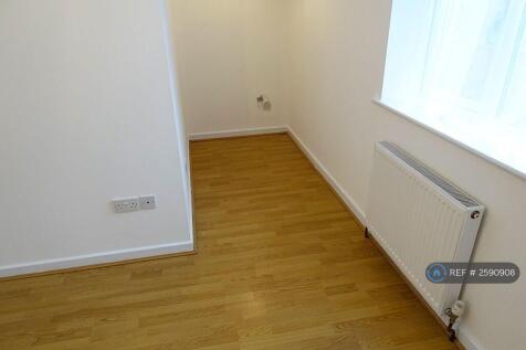 Storage Recess In Bedroom